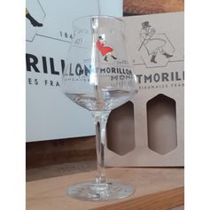 VERRE A PIED MONTMORILLON